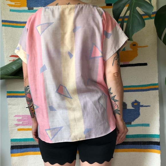 Vintage Retro Sherbert Pastel Shapes Top - super unique! - Picture 6 of 7